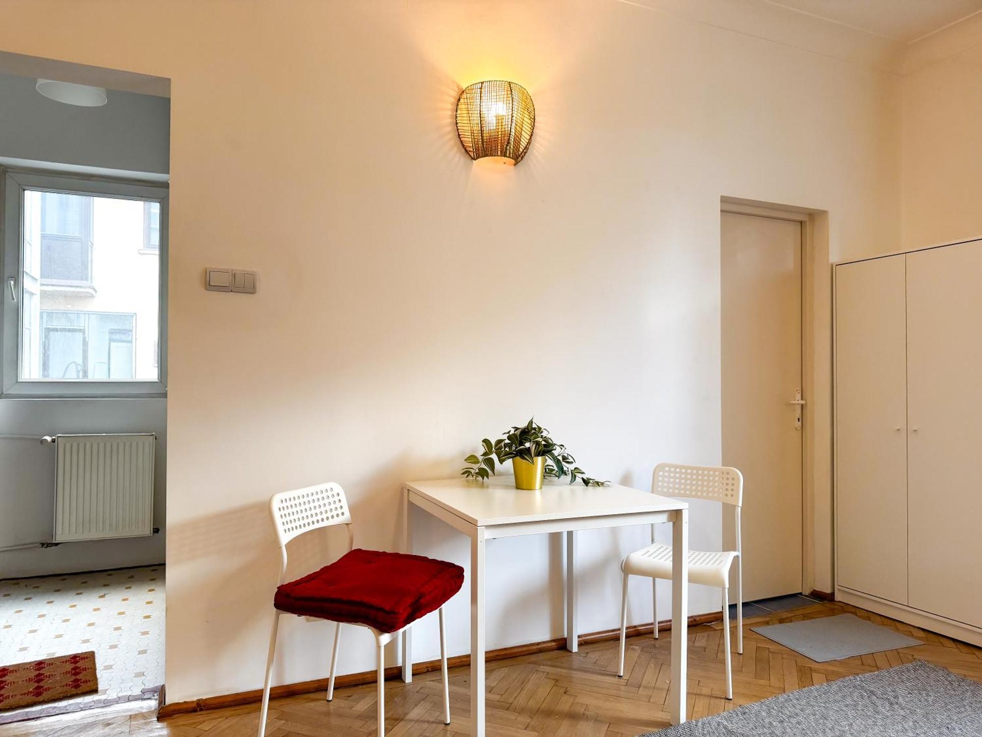 Central Retreat Apartments Bucharest Luaran gambar