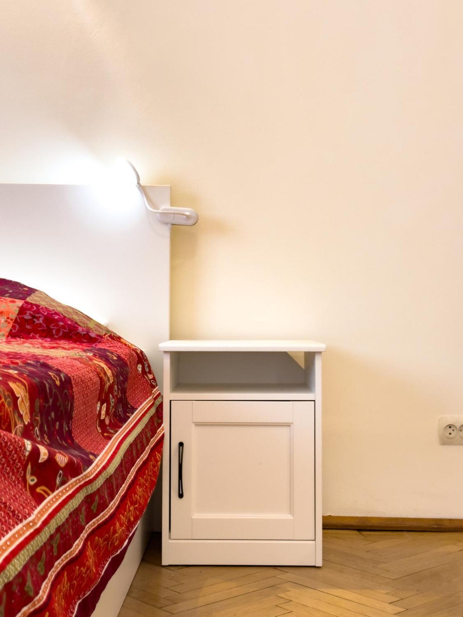 Central Retreat Apartments Bucharest Luaran gambar